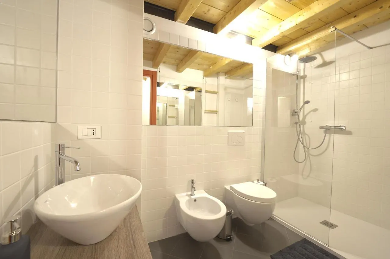 Apartment Caseospitali - Green House Parco Martesana 1 E 2 - Appartamenti Di Design Milan Italy